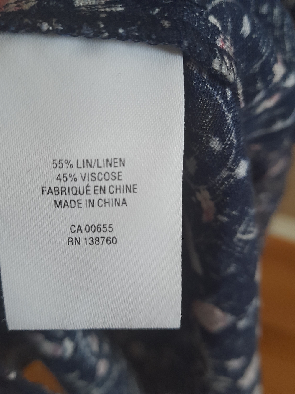 Reitmans Navy Cottin/Linen Blend Floral Button-Down Blouse - Picture 5 of 5
